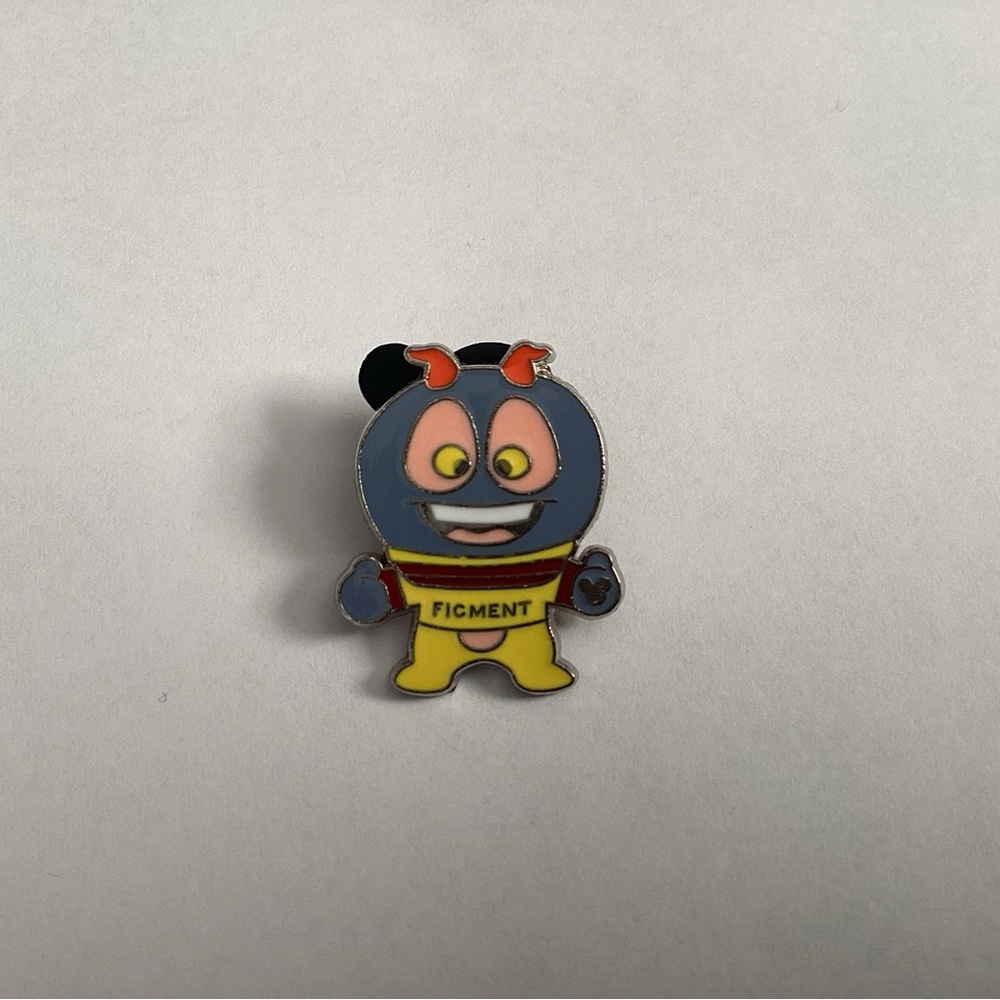 Disney Pin 82355 Figment Deebee Hidden Mickey Series 2011 Authentic (B)